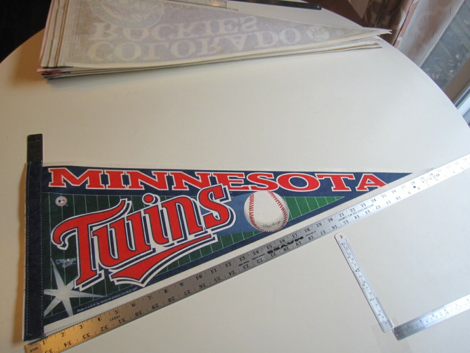 Vintage MLB 1997 Minnesota Twins Souvenir Pennant BIS