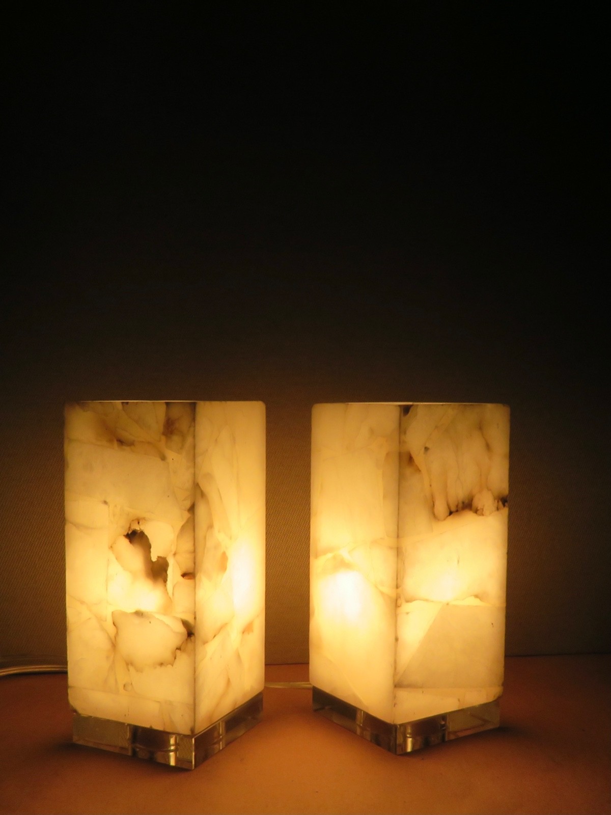 Pair Vintage Minimalist White Onyx Alabaster Block Table Lamps Acrylic Base 11 Pair Vintage Minimalist White Onyx Alabaster Block Table Lamps Acrylic Base 11