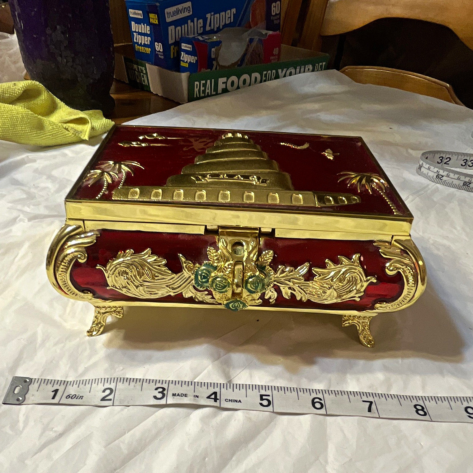 Vintage Red & Gold Metal Floral Trinket Box Iraq Tower of Babel Vintage Red & Gold Metal Floral Trinket Box Iraq Tower of Babel