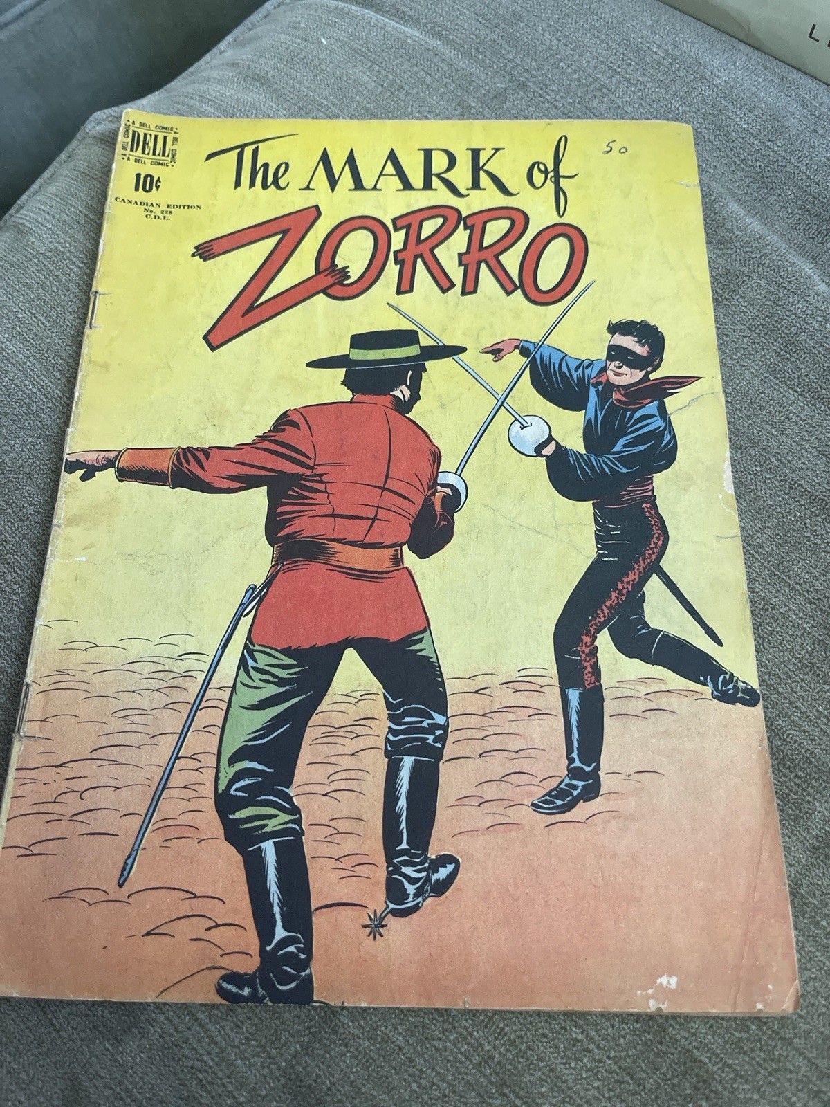 The Mark of Zorro #228 Dell Canadian Edition 1950 Rare 1st App Zorro In Comics The Mark of Zorro #228 Dell Canadian Edition 1950 Rare 1st App Zorro In Comics