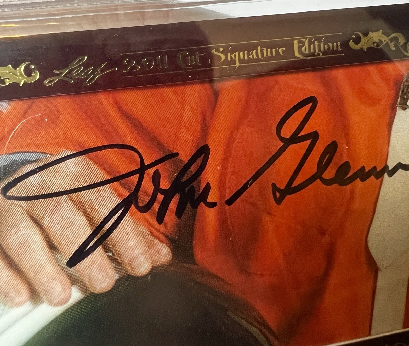 2011 Leaf Cut Signature Of John Glenn Beckett Graded Encapsulated 5 Of 9 2011 Leaf Cut Signature Of John Glenn Beckett Graded Encapsulated 5 Of 9