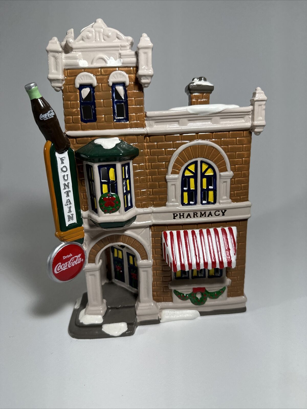 Dept 56 Coca Cola The Original Snow Village Corner Drugstore Lighted Store W Box