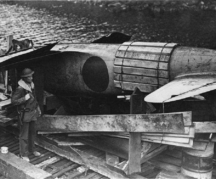 Captured Japanese Zero Fighter packed for shipment USA 8x10 WWII WW2 Photo 437