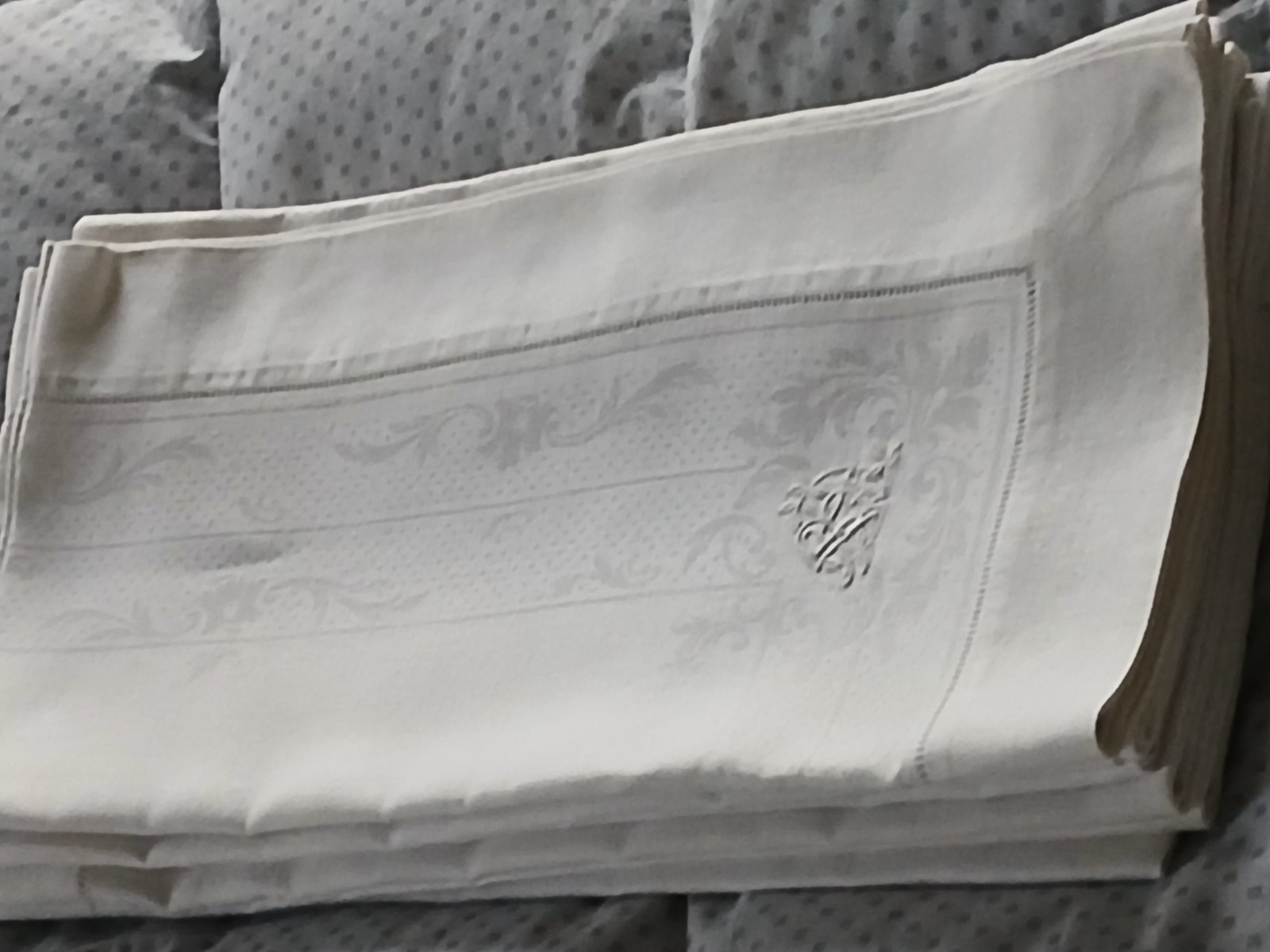 Vintage Luxury 6 White Linen/Damask Dinner Napkins 27\ Vintage Luxury 6 White Linen/Damask Dinner Napkins 27\