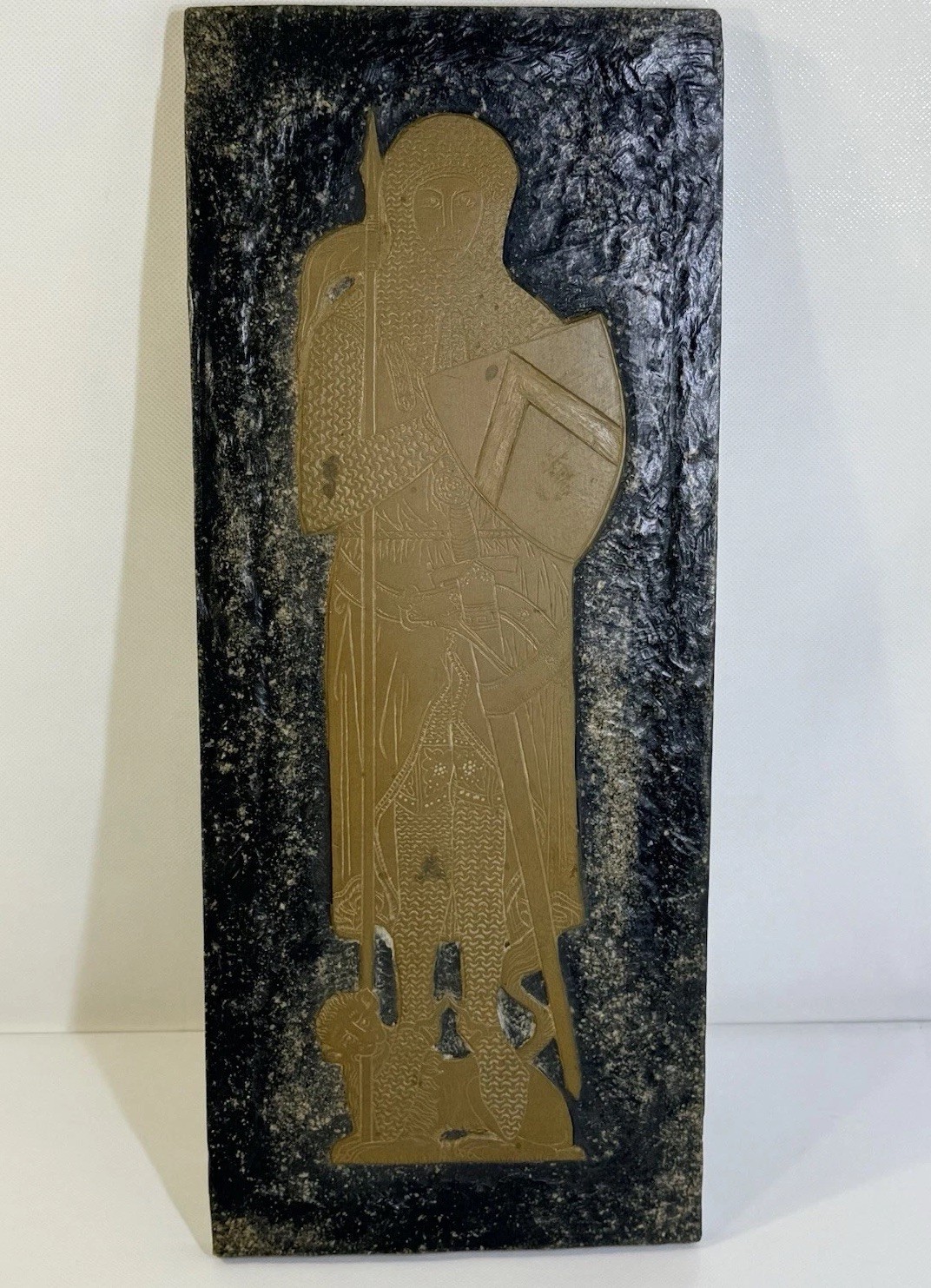Vtg Brass Rubbing Plate Plaque Sir John D’Aubernoun Wood Mounted Vtg Brass Rubbing Plate Plaque Sir John D’Aubernoun Wood Mounted