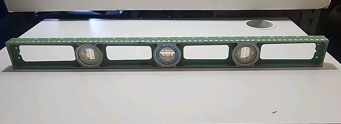 Vintage Mayes Bubble Level Mayes 24 Vintage Mayes Bubble Level Mayes 24