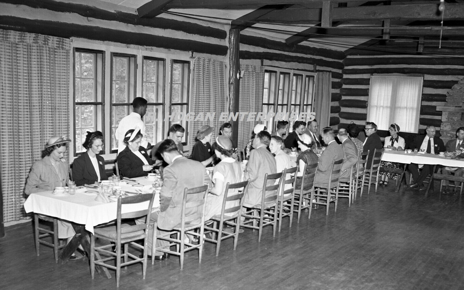 C. 1951 SOUTHERN COACH LINES TEACHERS PARTY RAWLINGS JOELTON TN 8X10 PHOTO F784