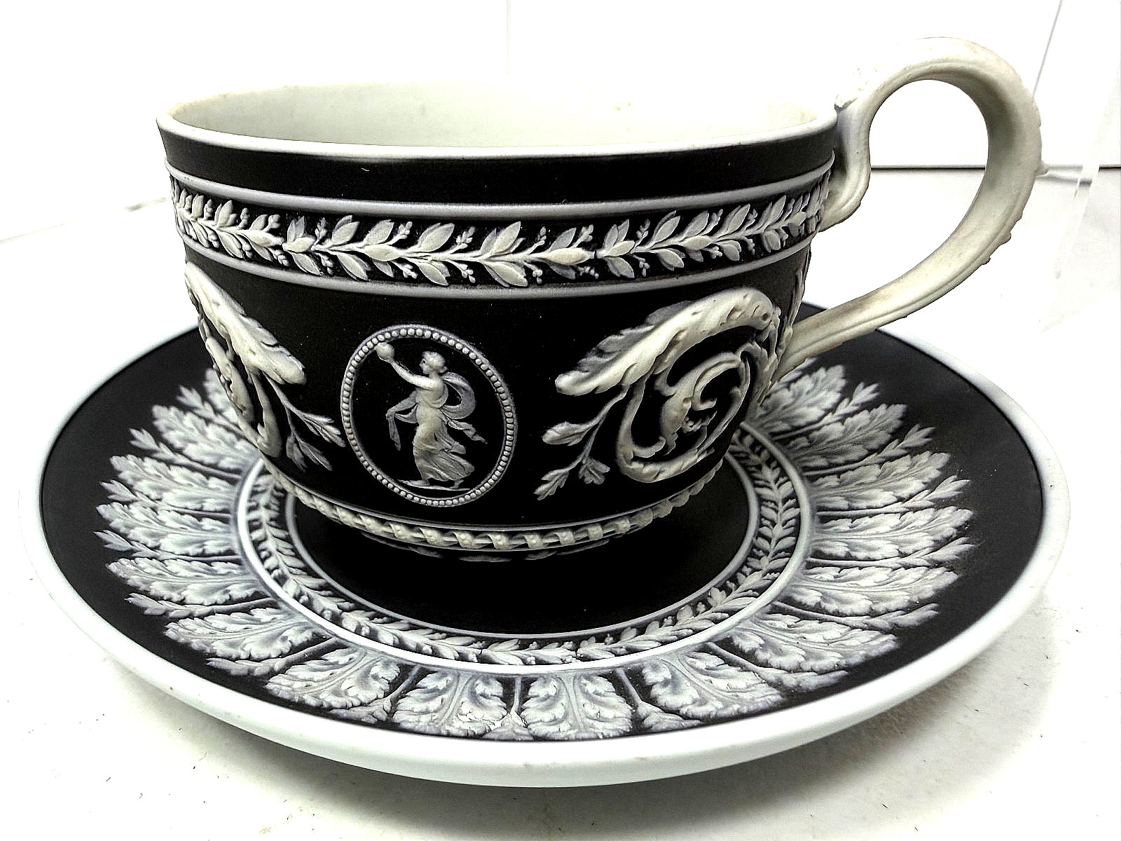Rare - 19th C. - Wedgwood Black Dip Jasperware - Rubin Coll - Classical Neo Fig. Rare - 19th C. - Wedgwood Black Dip Jasperware - Rubin Coll - Classical Neo Fig.