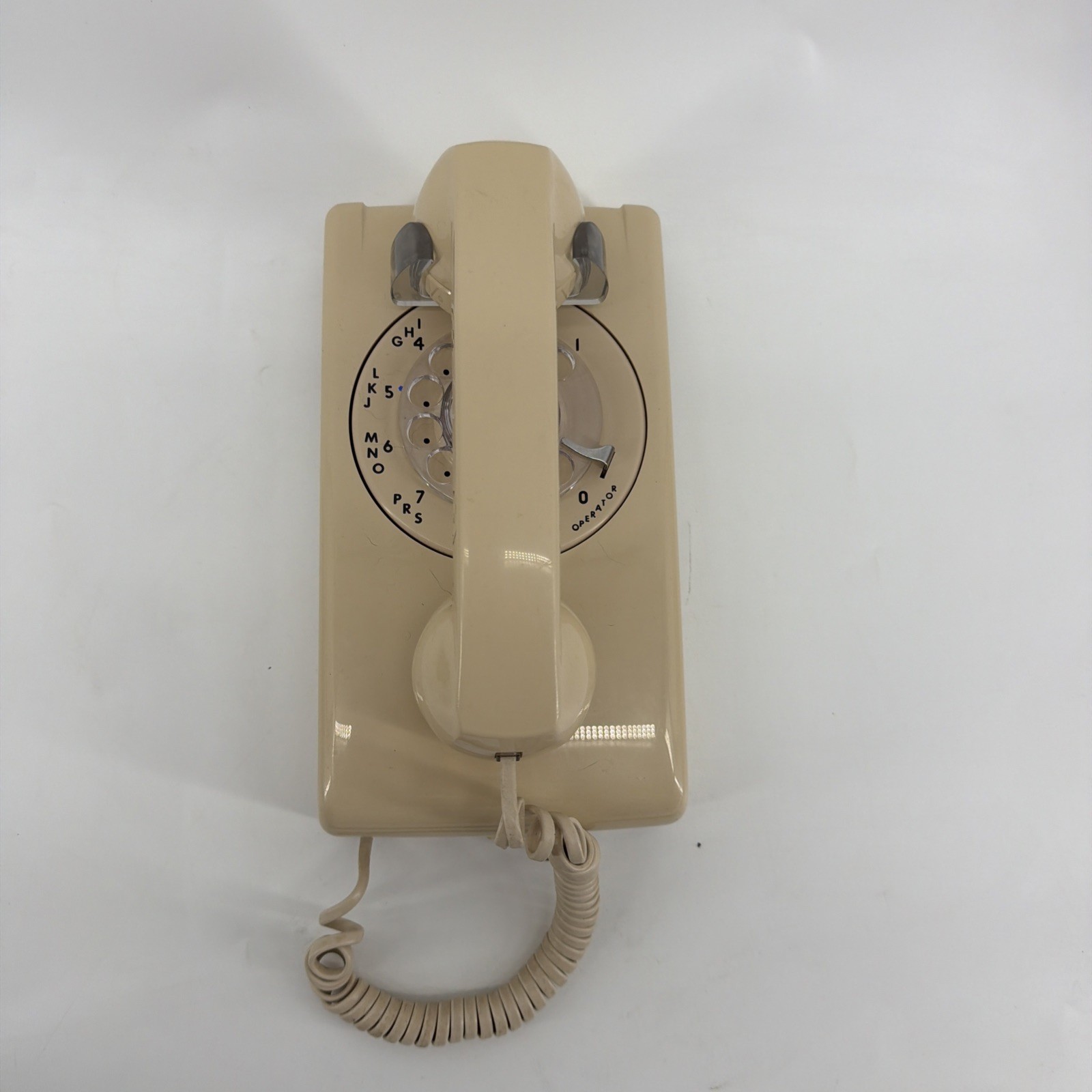 Vintage 1984 ITT Beige Rotary Dial Wall Phone 554 Retro Landline Telephone Vintage 1984 ITT Beige Rotary Dial Wall Phone 554 Retro Landline Telephone