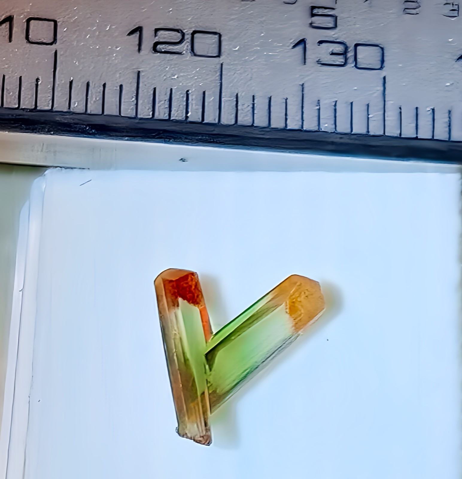 XLARGE RARE RED CAB V SHAPE TWINNED COLOR CHANGE DIASPORE ZULTANITE CRYSTAL