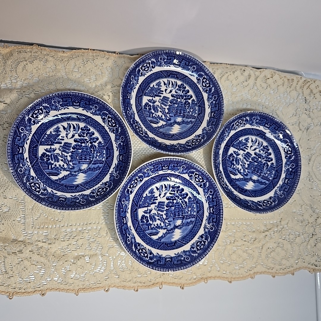 RARE Vtg 4 OLD WILLOW Tea Saucers Alfred Meakin England Bone China Replacement RARE Vtg 4 OLD WILLOW Tea Saucers Alfred Meakin England Bone China Replacement