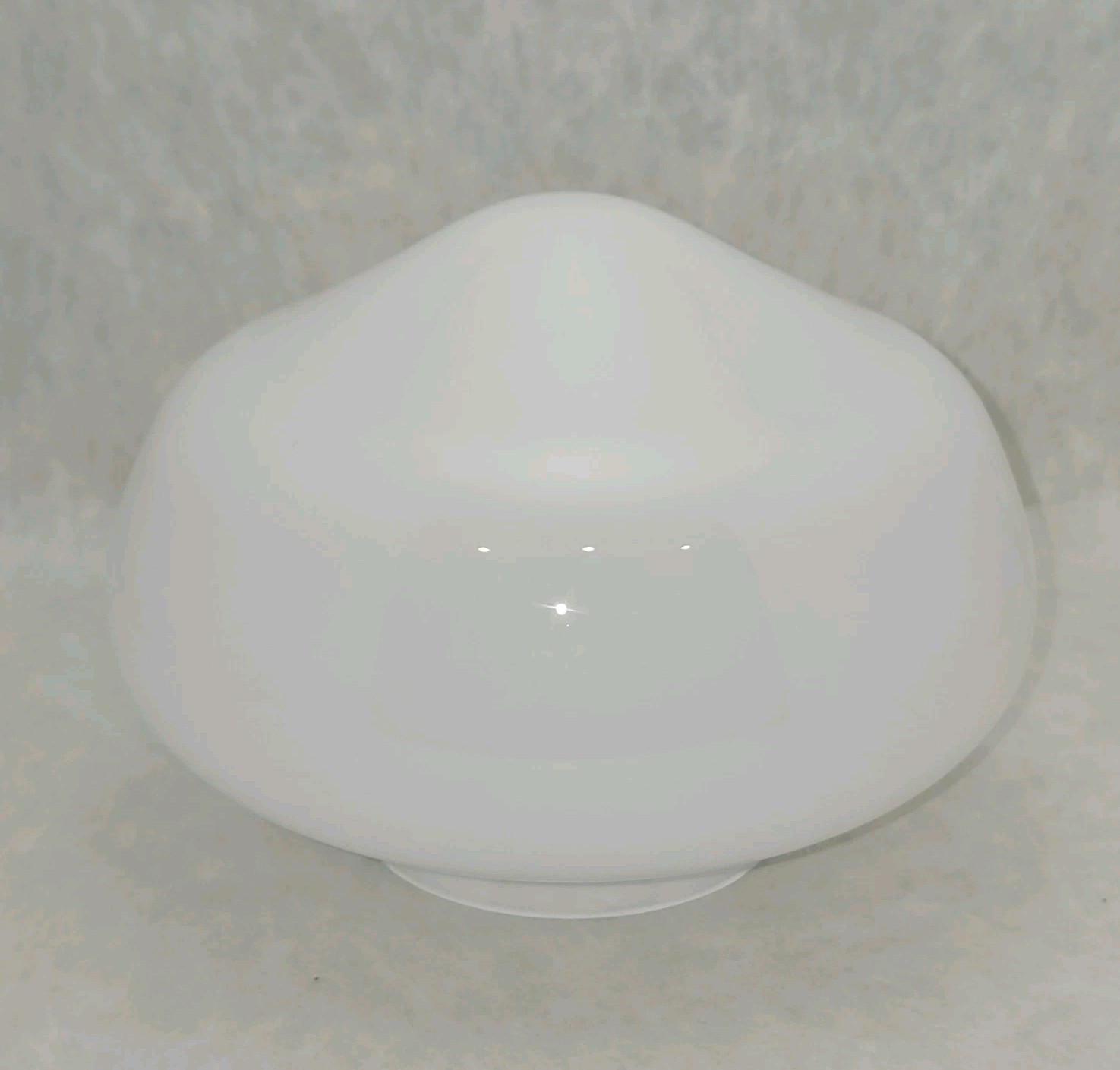 EUC Vintage 8” Diameter Thin-Walled White Schoolhouse Glass Globe Light Shade EUC Vintage 8” Diameter Thin-Walled White Schoolhouse Glass Globe Light Shade