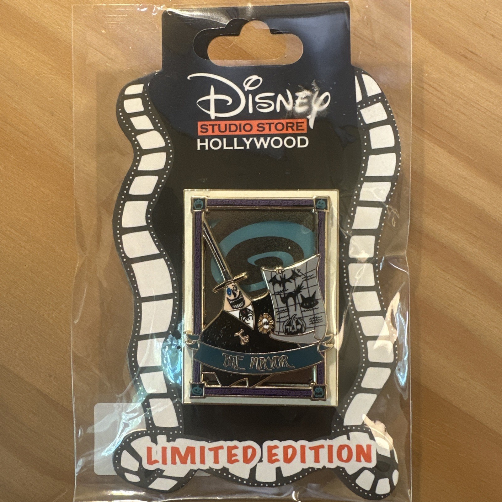 NEW Disney Hollywood Studio Store 2025 NBC Series The Mayor Pin LE 400 NEW Disney Hollywood Studio Store 2025 NBC Series The Mayor Pin LE 400