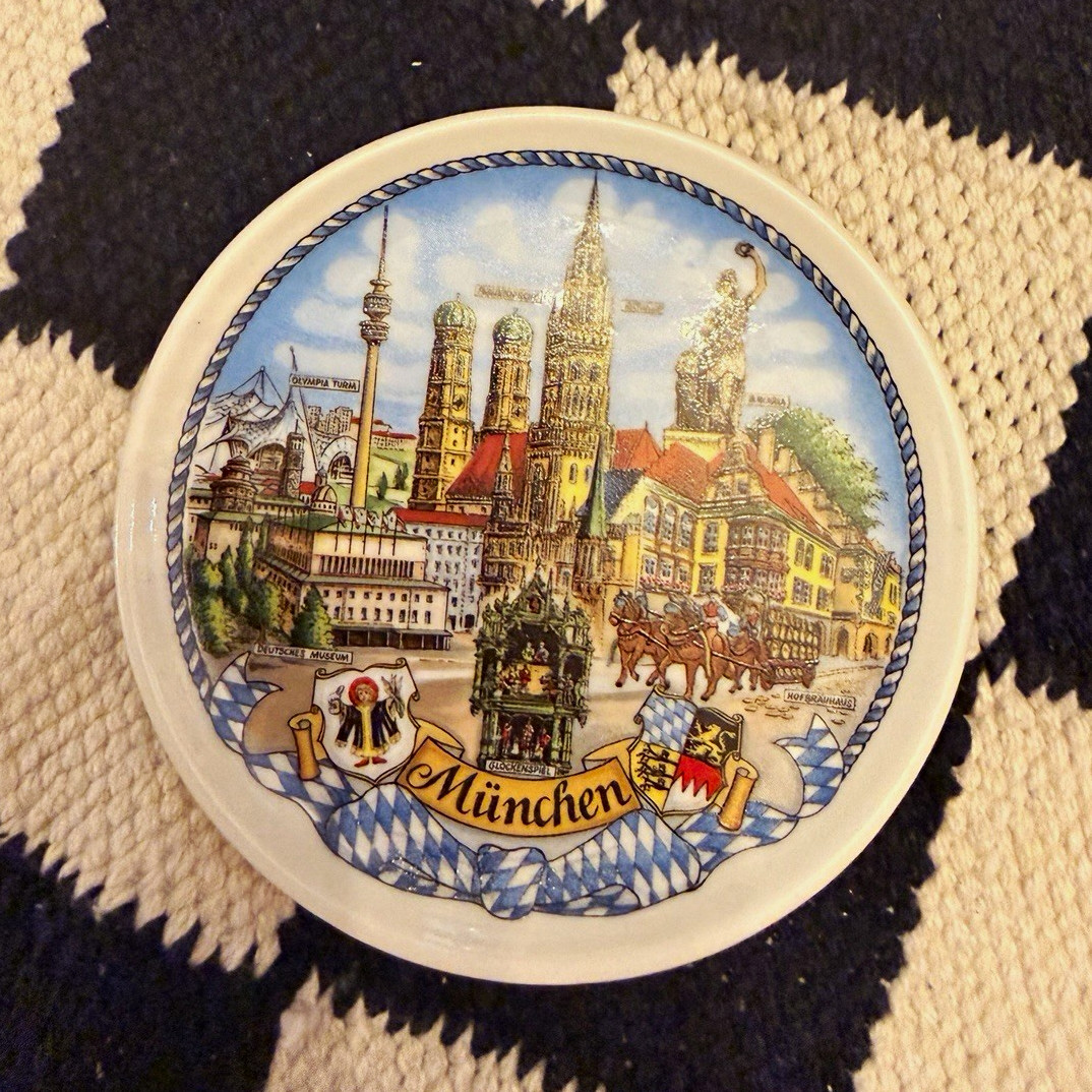 Theo Kuhn Bavaria German Porcelain Collector Plate Munich & Neuschwanstein Theo Kuhn Bavaria German Porcelain Collector Plate Munich & Neuschwanstein