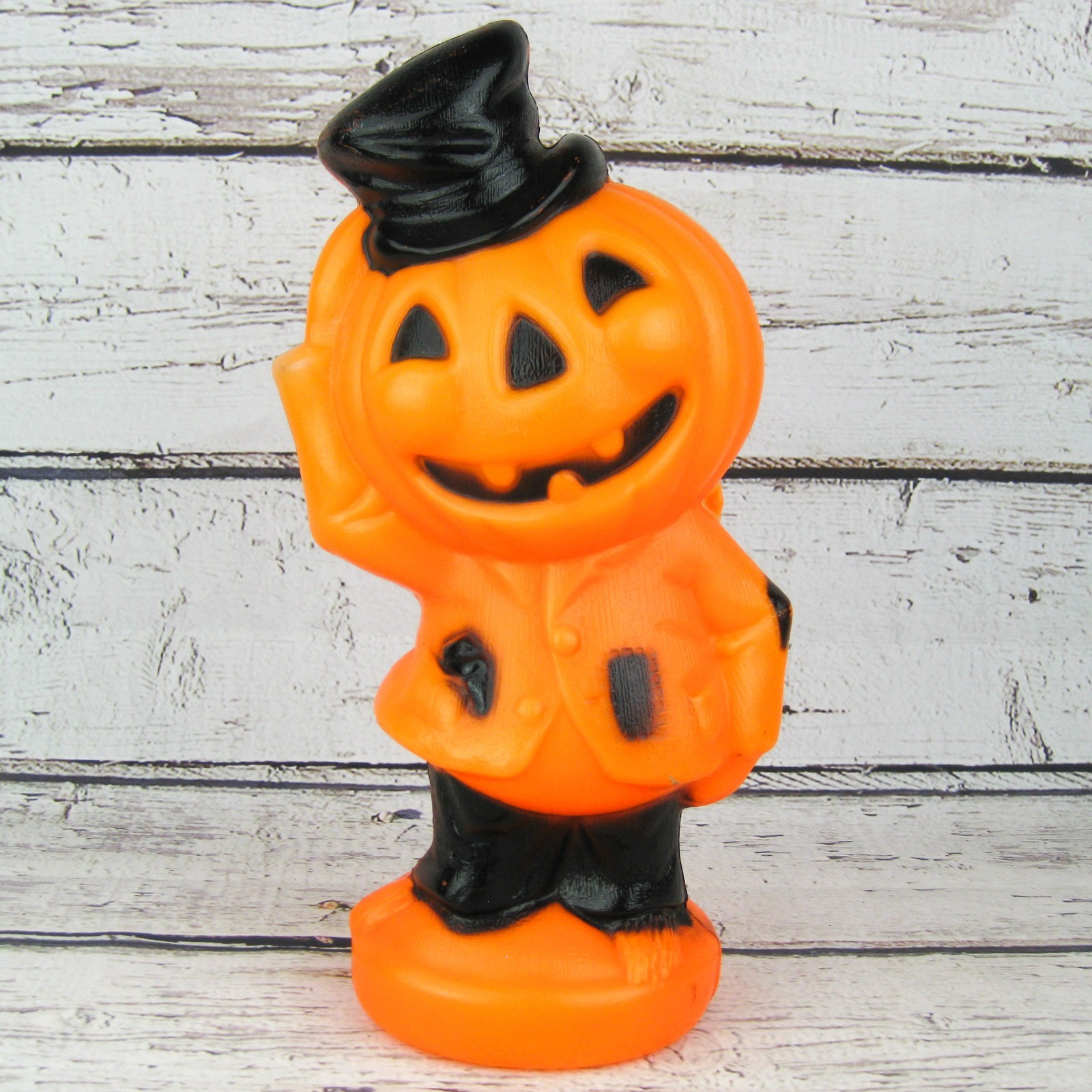 Vintage 1969 Empire Plastics Halloween Pumpkin Man 14” Blow Mold NO CORD / LIGHT Vintage 1969 Empire Plastics Halloween Pumpkin Man 14” Blow Mold NO CORD / LIGHT