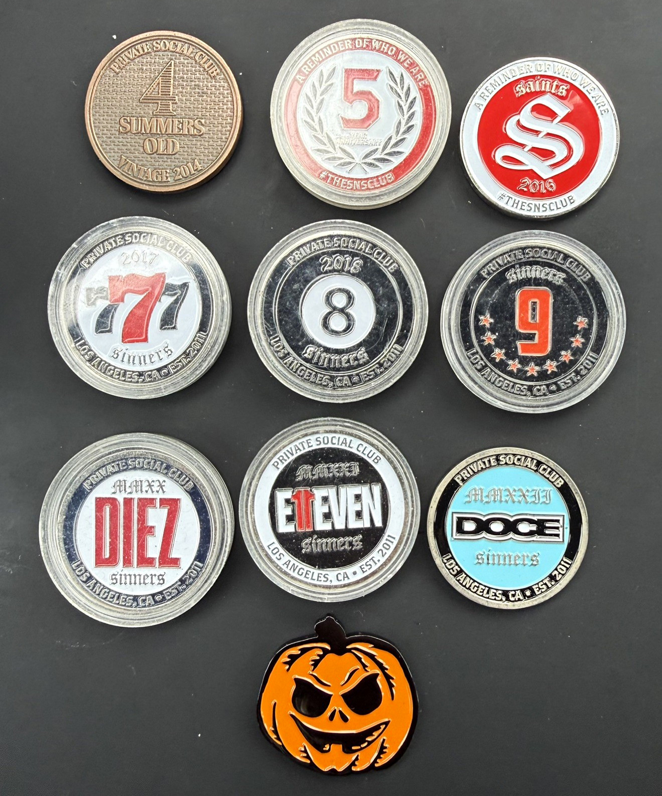 Tatuaje SAINTS & SINNERS Challenge Coin 2014-2023 - Private Cigar Club - Pumpkin Tatuaje SAINTS & SINNERS Challenge Coin 2014-2023 - Private Cigar Club - Pumpkin