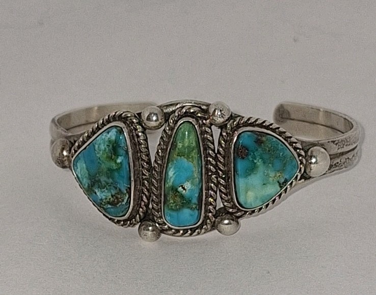 AMAZING NAVAJO BEAUTIFUL Royston Turquoise Sterling Silver Cuff Bracelet SIGNED AMAZING NAVAJO BEAUTIFUL Royston Turquoise Sterling Silver Cuff Bracelet SIGNED