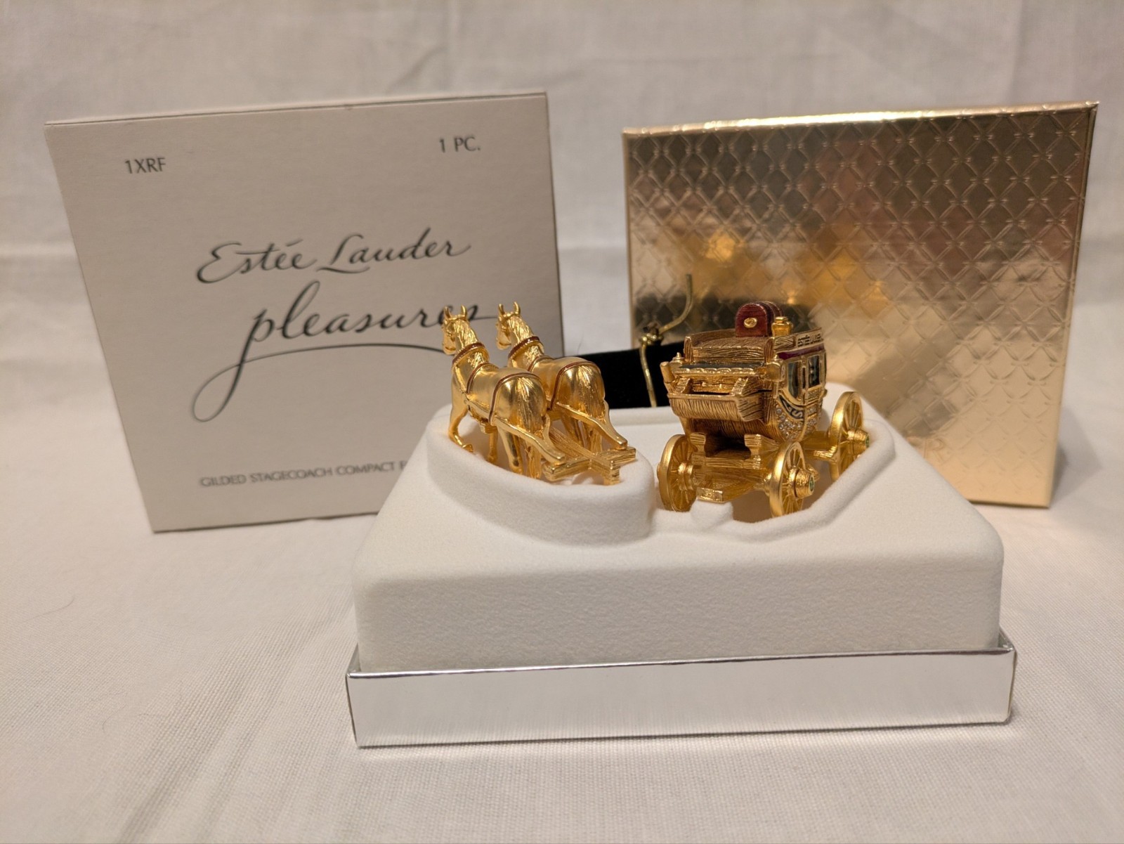 Estee Lauder Gilded Stagecoach 2003 Solid Perfume pleasures Estee Lauder Gilded Stagecoach 2003 Solid Perfume pleasures