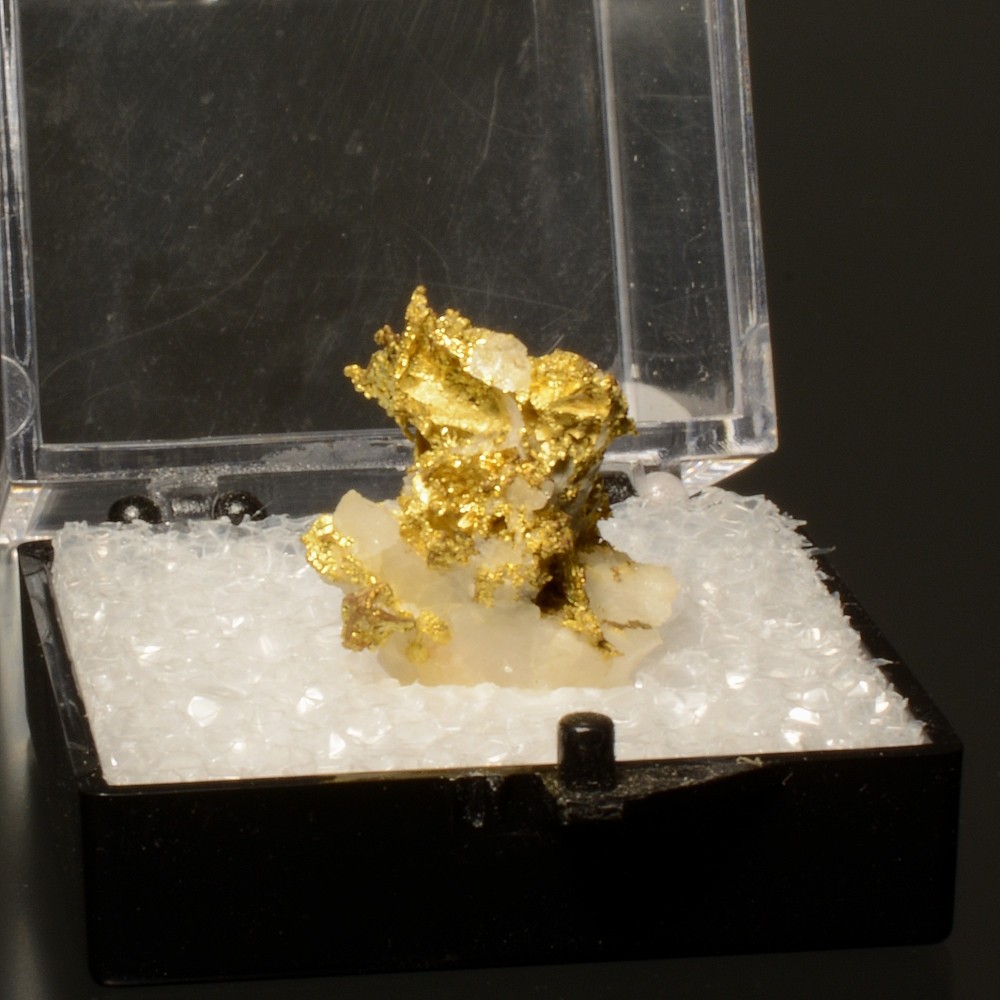 Crystallized Native Gold w/Quartz  Collector Mineral Specimen- Oriental Mine, CA