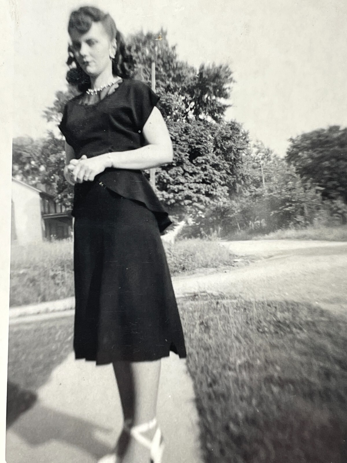 TH Photograph 1948 Photo Profile Portrait Beautiful Woman Black Dress Heels 