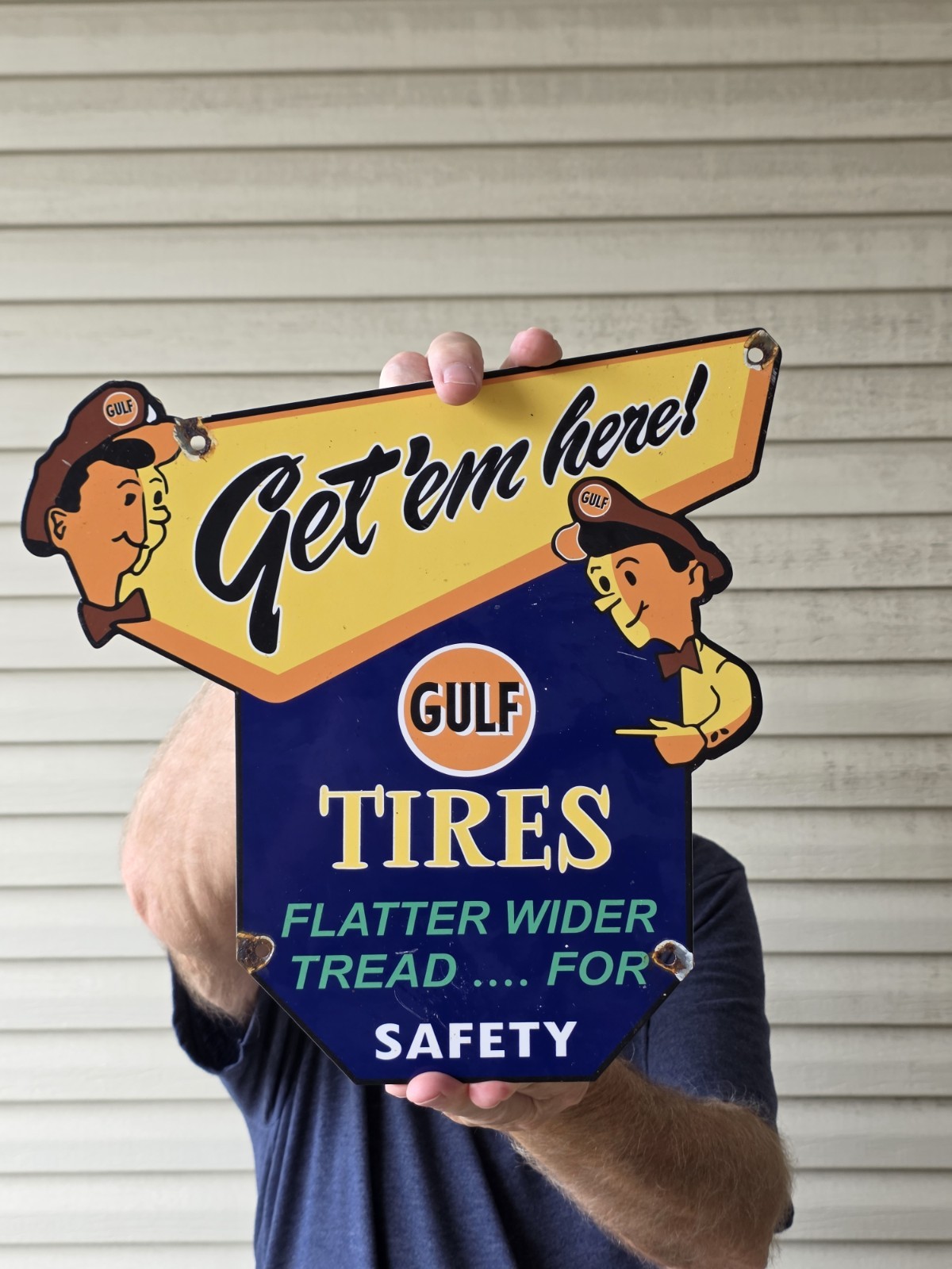 VINTAGE 1950\'S GULF TIRES PORCELAIN SIGN 12\ VINTAGE 1950\'S GULF TIRES PORCELAIN SIGN 12\