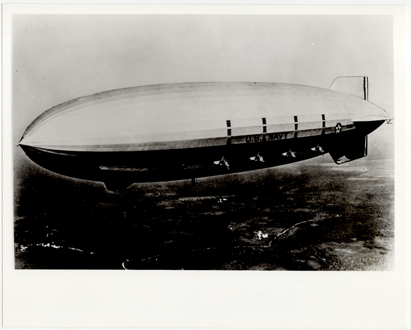 US Navy Airship USS Akron or Macon Dirigible in Flight Vintage Photo 8x10 1930s