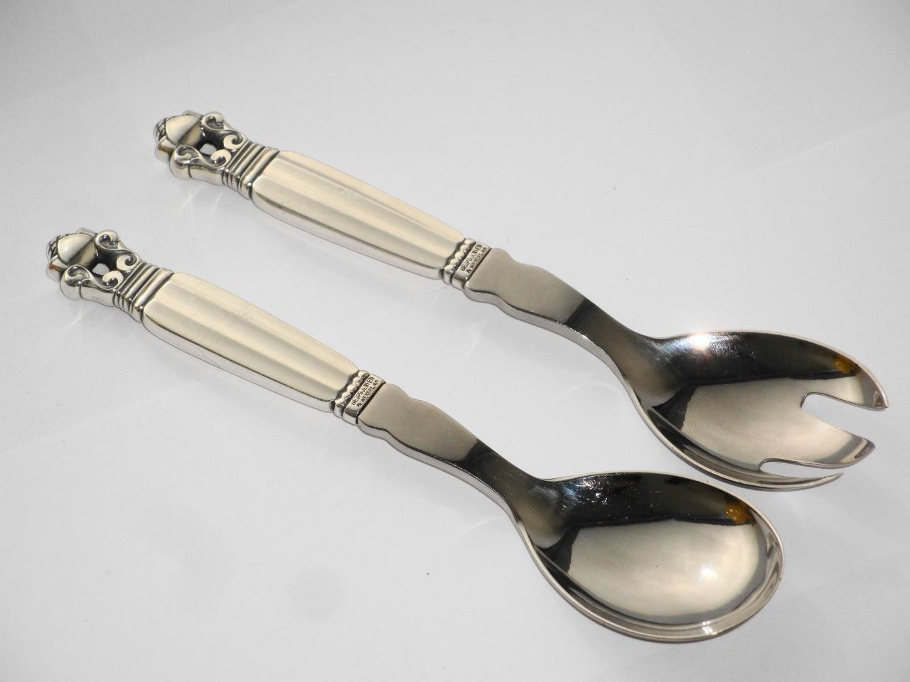 SUPERB PAIR OF OLD VINTAGE GEORG JENSEN SILVER ACORN PATTERN SALAD SERVERS SUPERB PAIR OF OLD VINTAGE GEORG JENSEN SILVER ACORN PATTERN SALAD SERVERS