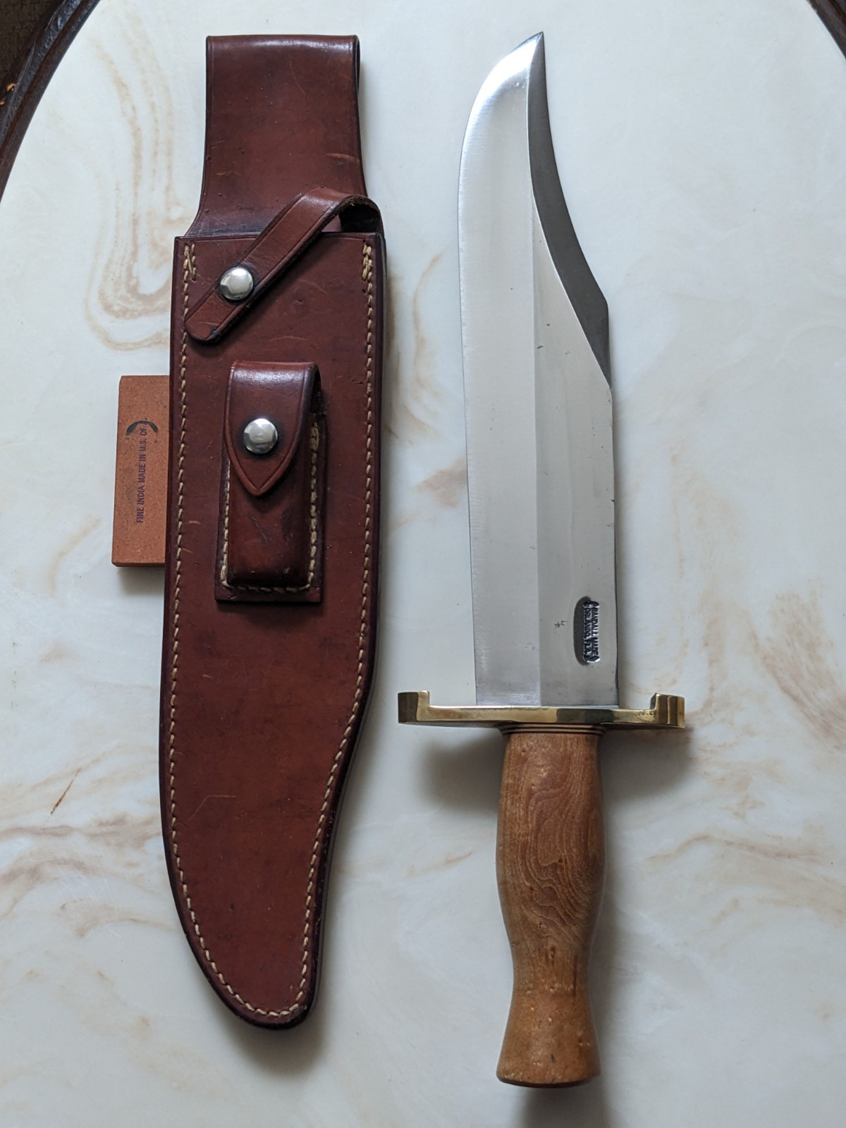 Older Used Randall Made Knives Model 12-11 Smithsonian Bowie Knife, Carbon steel Older Used Randall Made Knives Model 12-11 Smithsonian Bowie Knife, Carbon steel