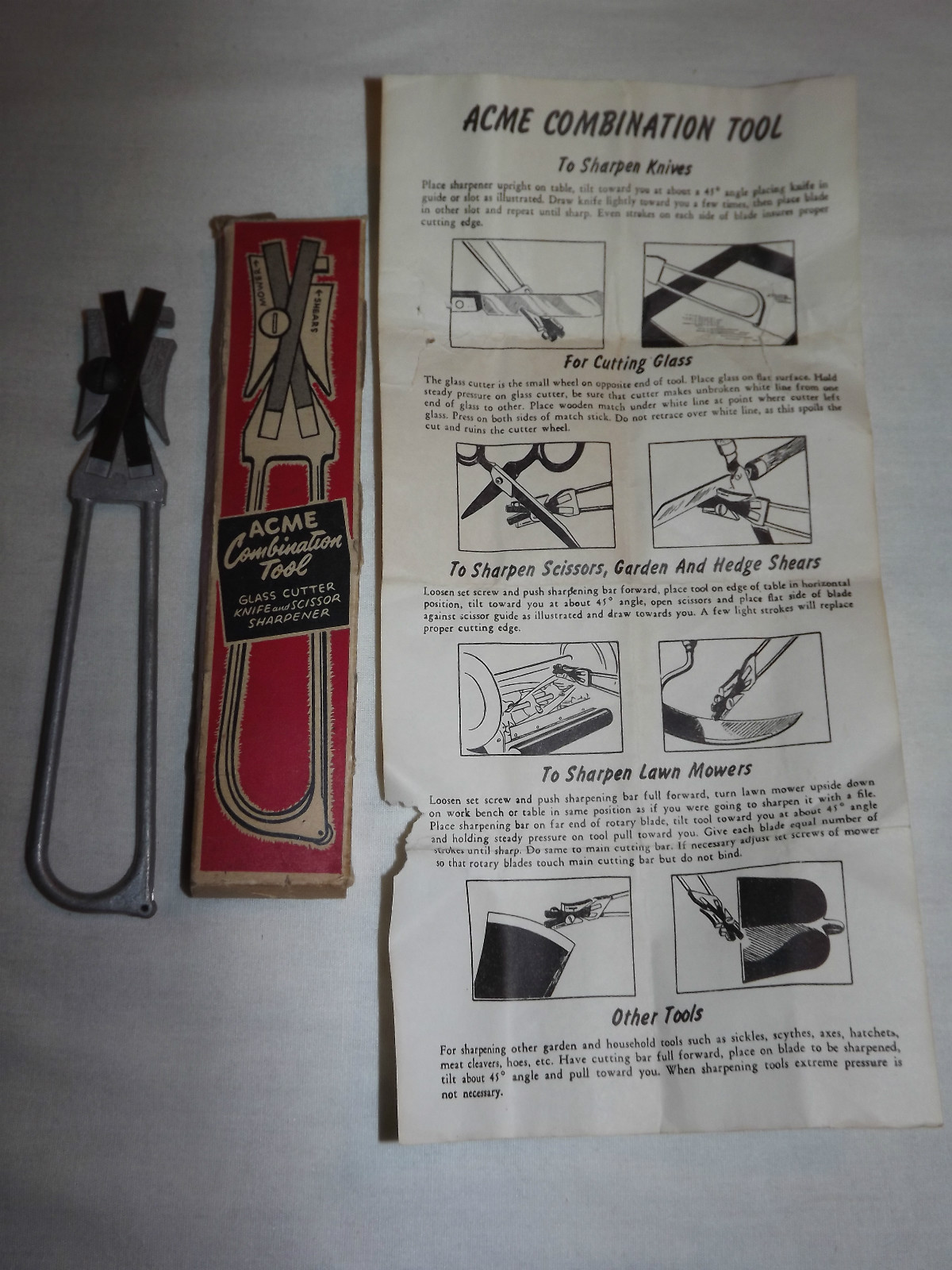VINTAGE 1950-60S ACME COMBINATION TOOL GLASS CUTTER KNIFE SHARPENER IN BOX VINTAGE 1950-60S ACME COMBINATION TOOL GLASS CUTTER KNIFE SHARPENER IN BOX