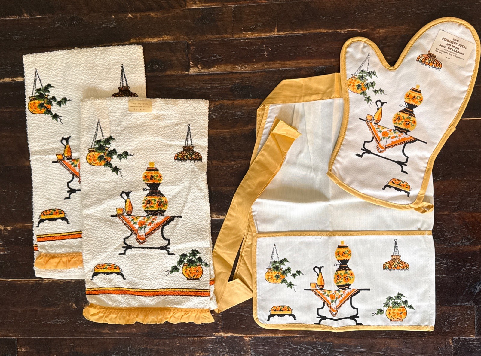 Kitchen Towels Half Apron Glove Table/Plant Terry Cloth Retro MCM NOS CANNON Kitchen Towels Half Apron Glove Table/Plant Terry Cloth Retro MCM NOS CANNON