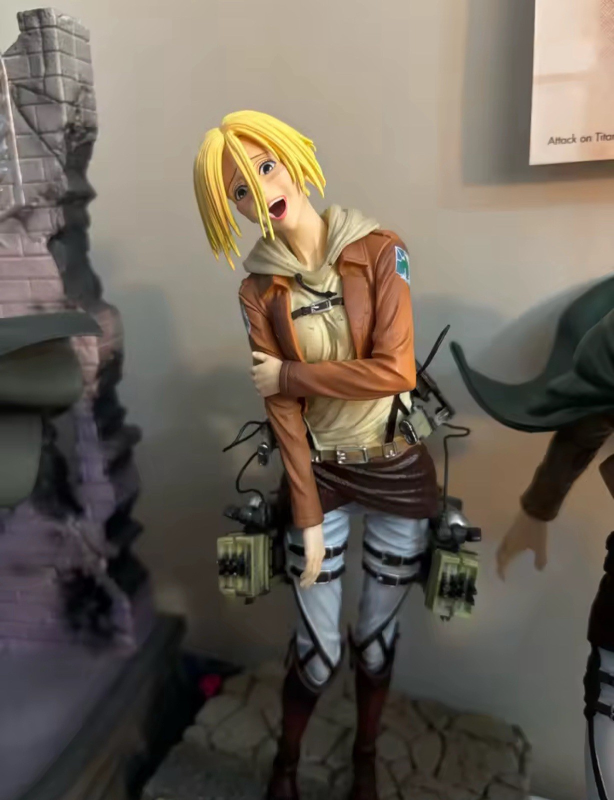 28cm Attack on Titan Annie Leonhart PVC Anime Figure Statue Collectible New 2026