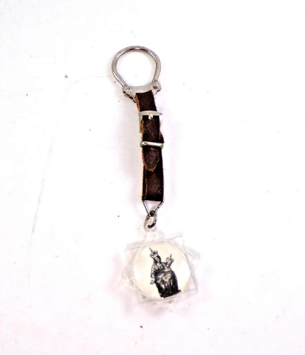Vintage Italian Souvenir Keychain Patented Brev Leather Strap Madonna Child (1) Vintage Italian Souvenir Keychain Patented Brev Leather Strap Madonna Child (1)
