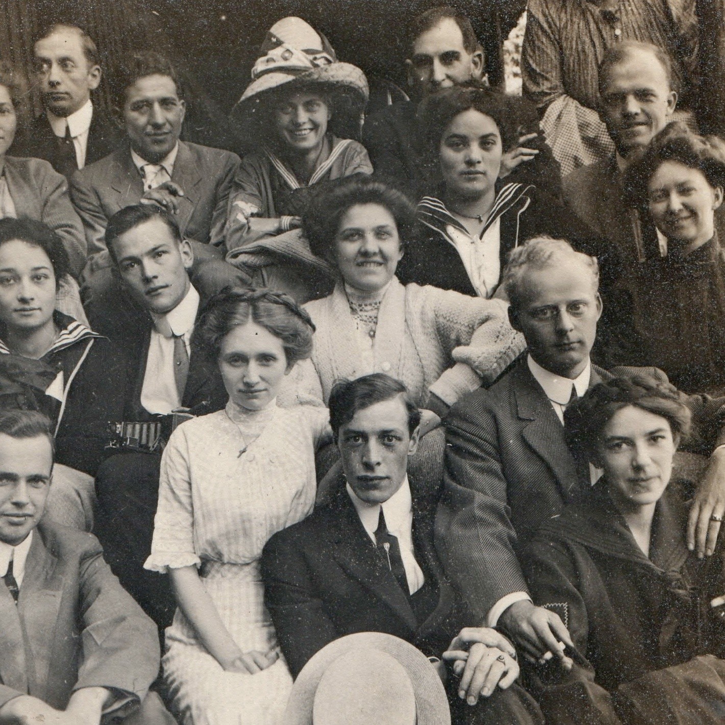 c1910s Large Group Men Women Porch Steps Snapshot Photo Sailor Collar Boater Hat c1910s Large Group Men Women Porch Steps Snapshot Photo Sailor Collar Boater Hat