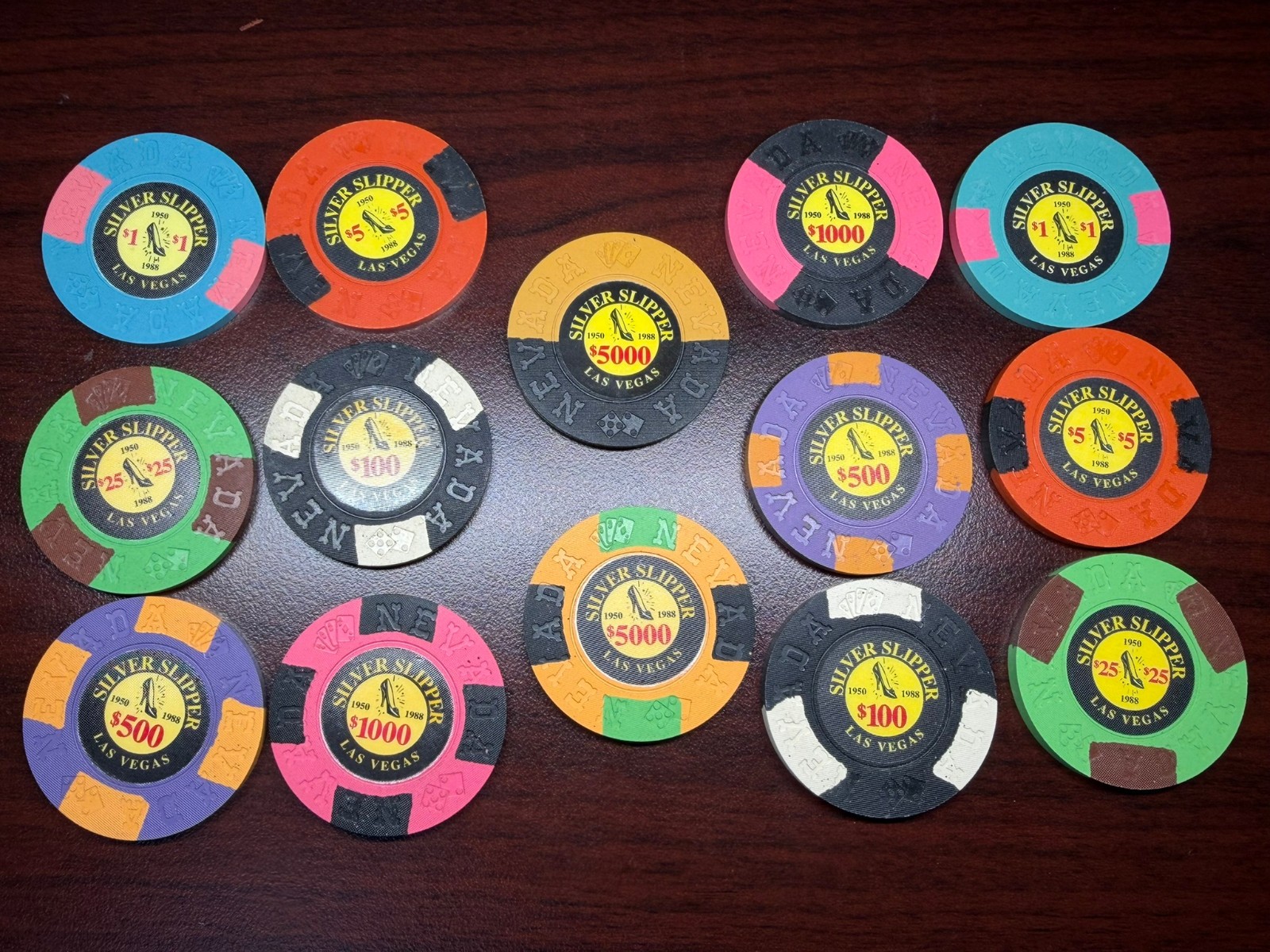 Full Set of 14 Borland Silver Slipper Las Vegas commemorative chips Full Set of 14 Borland Silver Slipper Las Vegas commemorative chips
