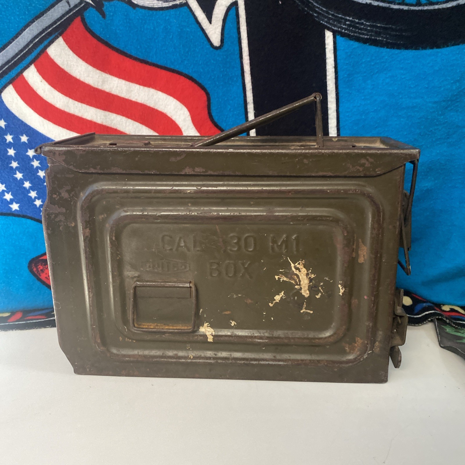 WW2 USGI 30 Caliber Ammo Can Early M1A1 Latch MG Mount United Mfg Good Condition