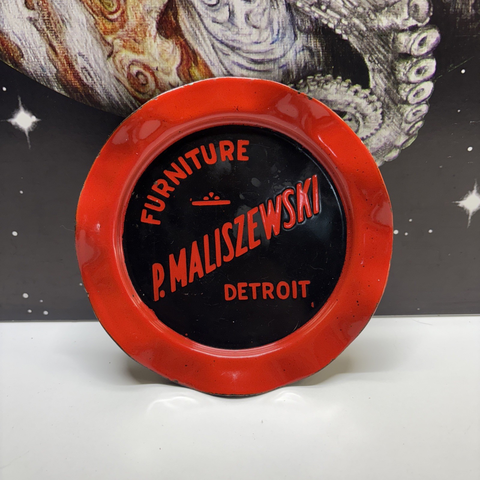 VTG Red & Black Porcelain 6\ VTG Red & Black Porcelain 6\