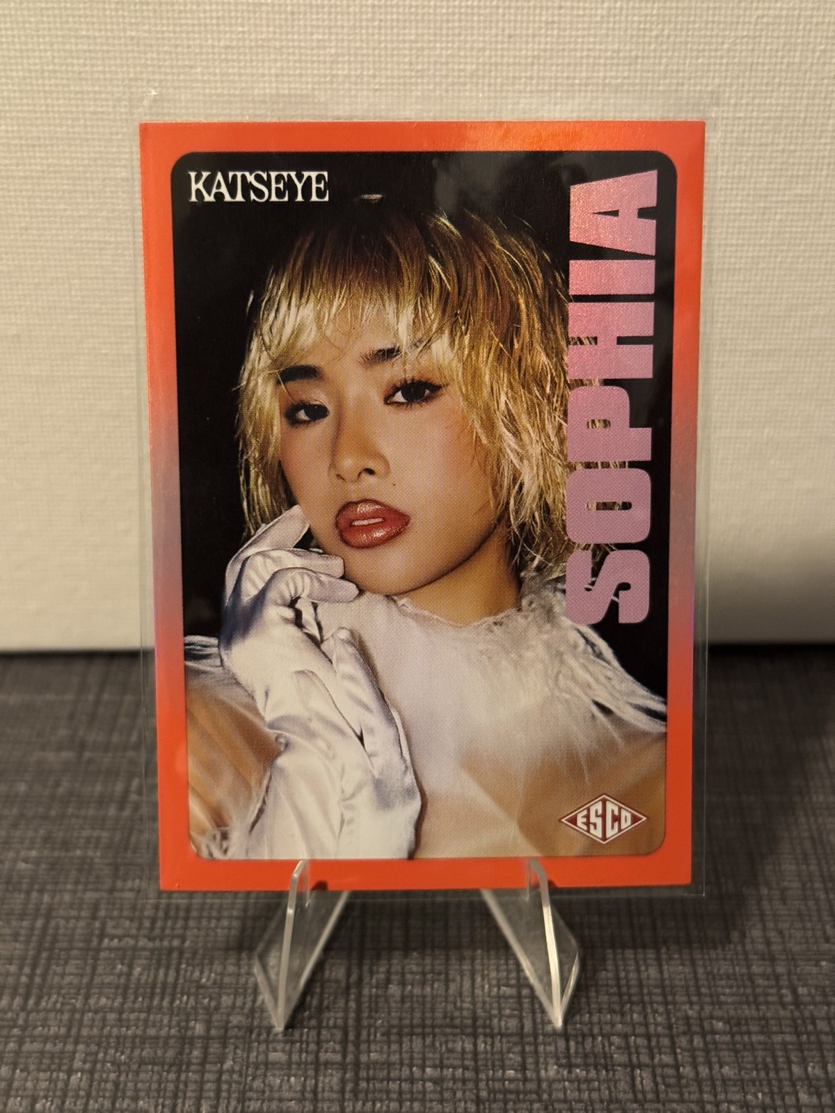 ESCO 2026 KATSEYE Wild Sophia #22 Trading Card Serial limited 004/005 ESCO 2026 KATSEYE Wild Sophia #22 Trading Card Serial limited 004/005