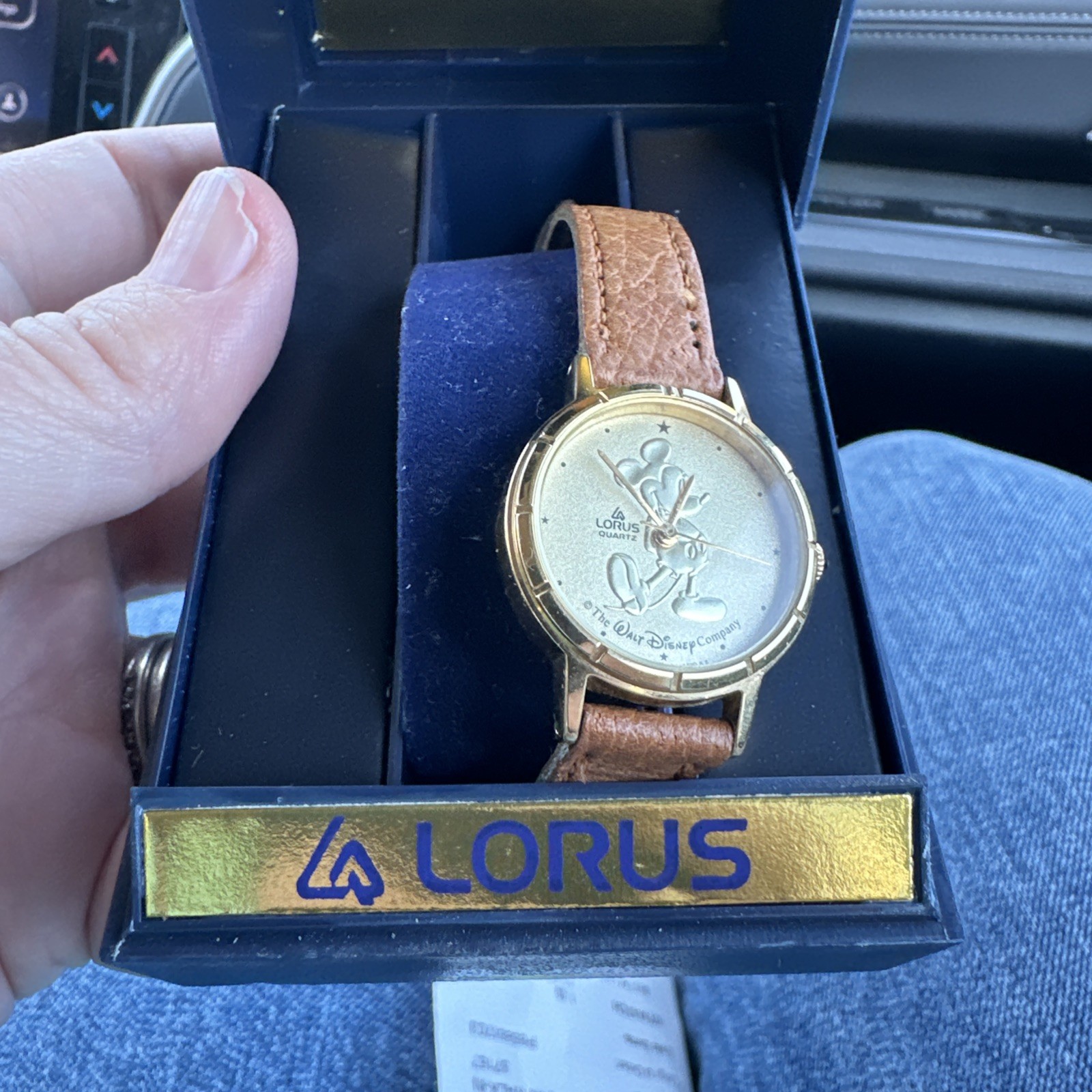 Vintage Walt Disney Mickey Mouse Lotus Watch And Is Working Vintage Walt Disney Mickey Mouse Lotus Watch And Is Working