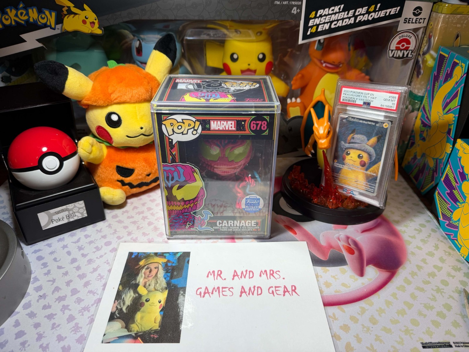 Funko Pop Marvel 678 Carnage Black Light Glow Vinyl Figure in Protector Funko Pop Marvel 678 Carnage Black Light Glow Vinyl Figure in Protector