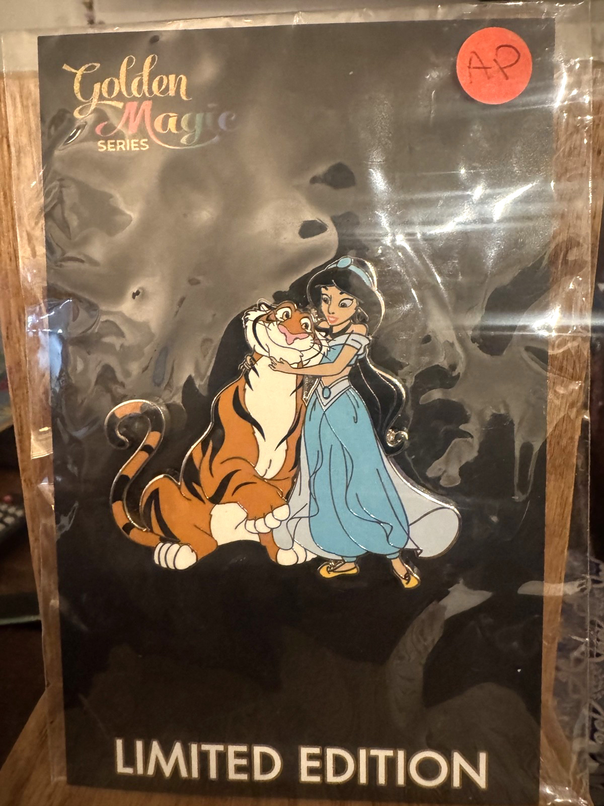 Disney Acme HotArt Pin - Best Friends Jasmine & Raja LE 500 Silver Artist Proof Disney Acme HotArt Pin - Best Friends Jasmine & Raja LE 500 Silver Artist Proof