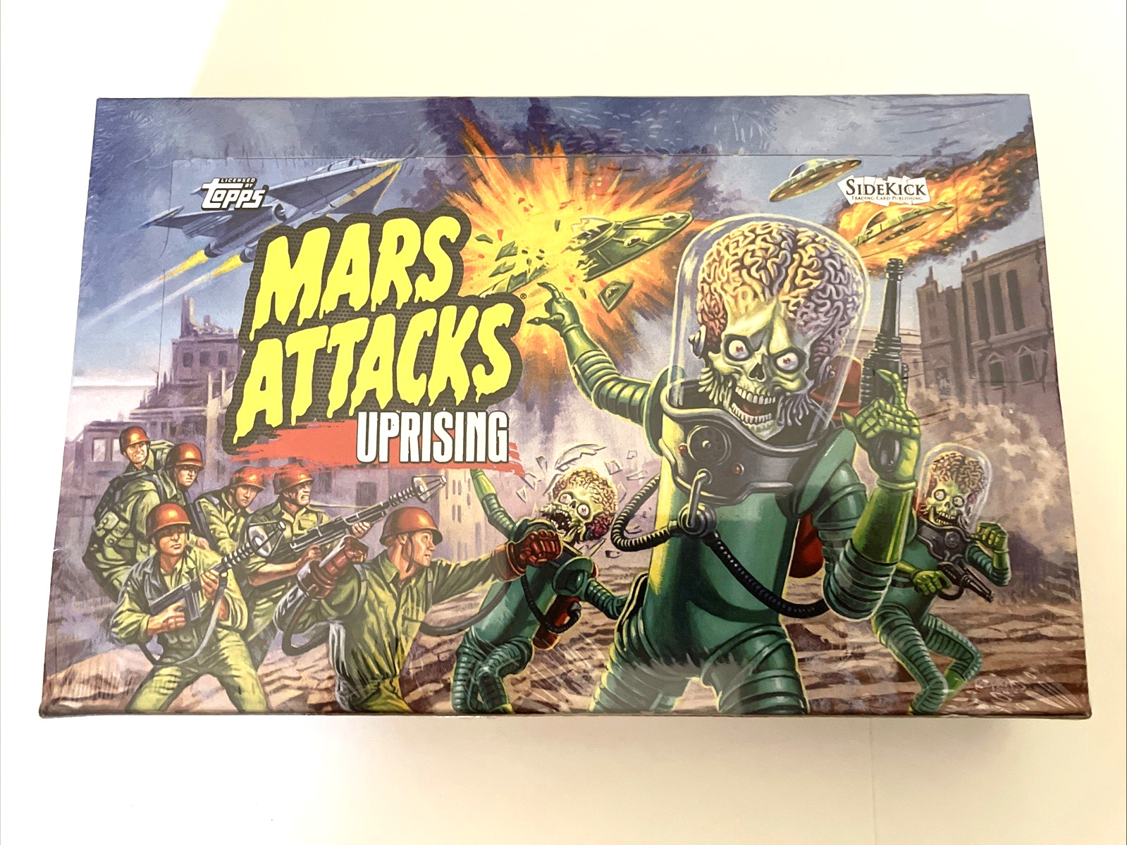 2021 Topps Mars Attacks / Uprising / Purple Foil Factory Sealed Box 2021 Topps Mars Attacks / Uprising / Purple Foil Factory Sealed Box