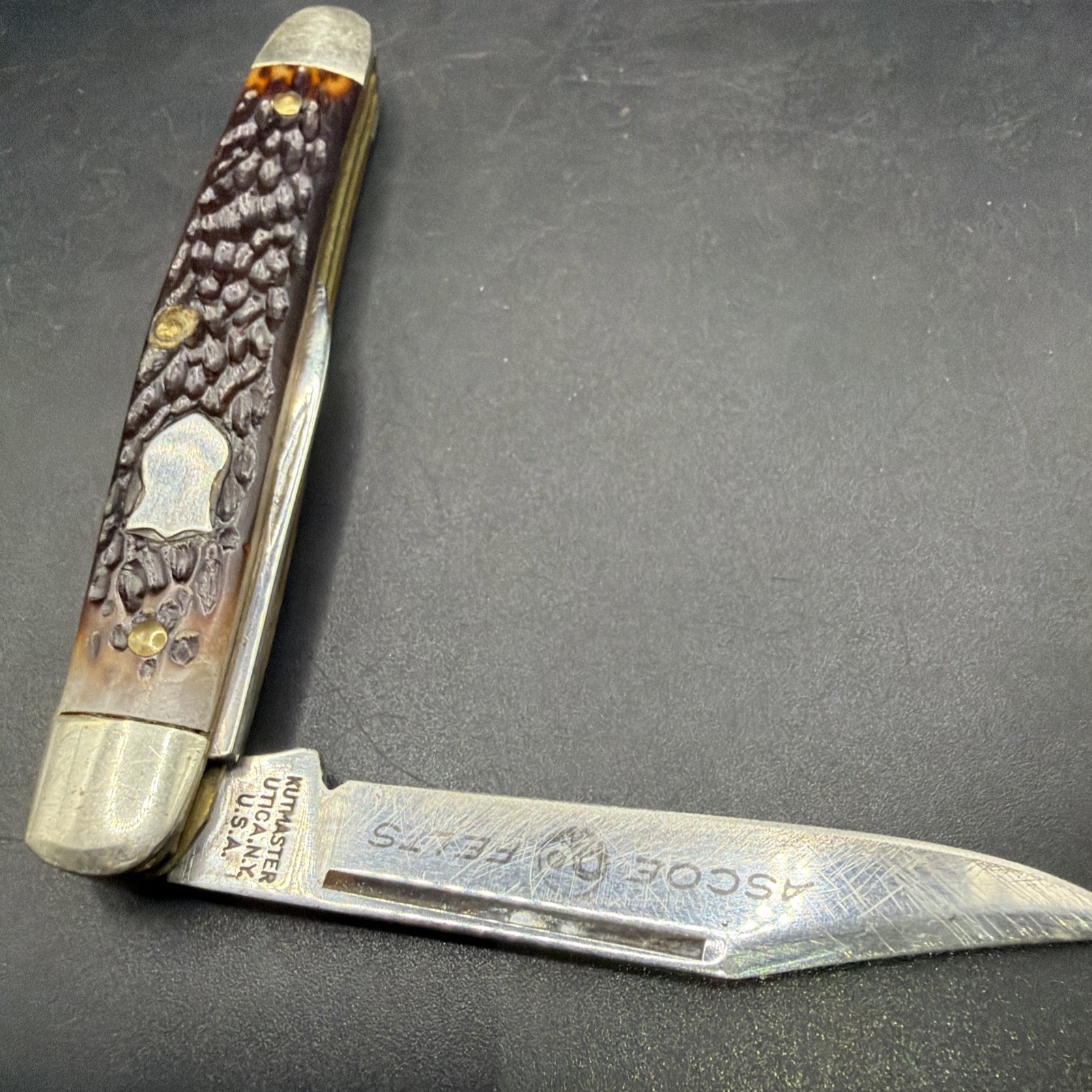 Vintage Kutmaster 3 Blade Premium Stockman Knife Jigged Delrin 1960s Advertising Vintage Kutmaster 3 Blade Premium Stockman Knife Jigged Delrin 1960s Advertising