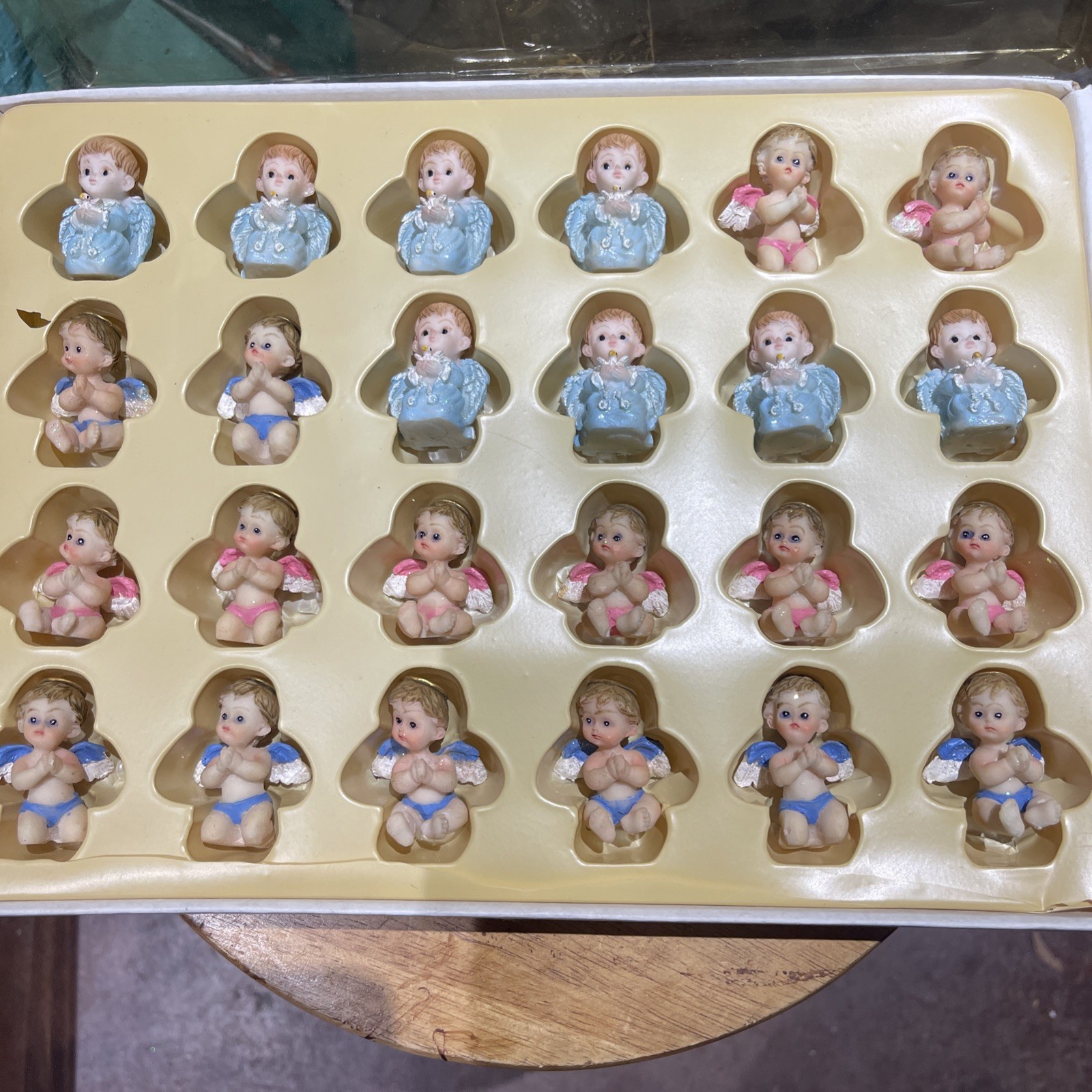 24 Vintage Mini Resin Baby Angels Blue And Pink Collectible NEW IN BOX 24 Vintage Mini Resin Baby Angels Blue And Pink Collectible NEW IN BOX