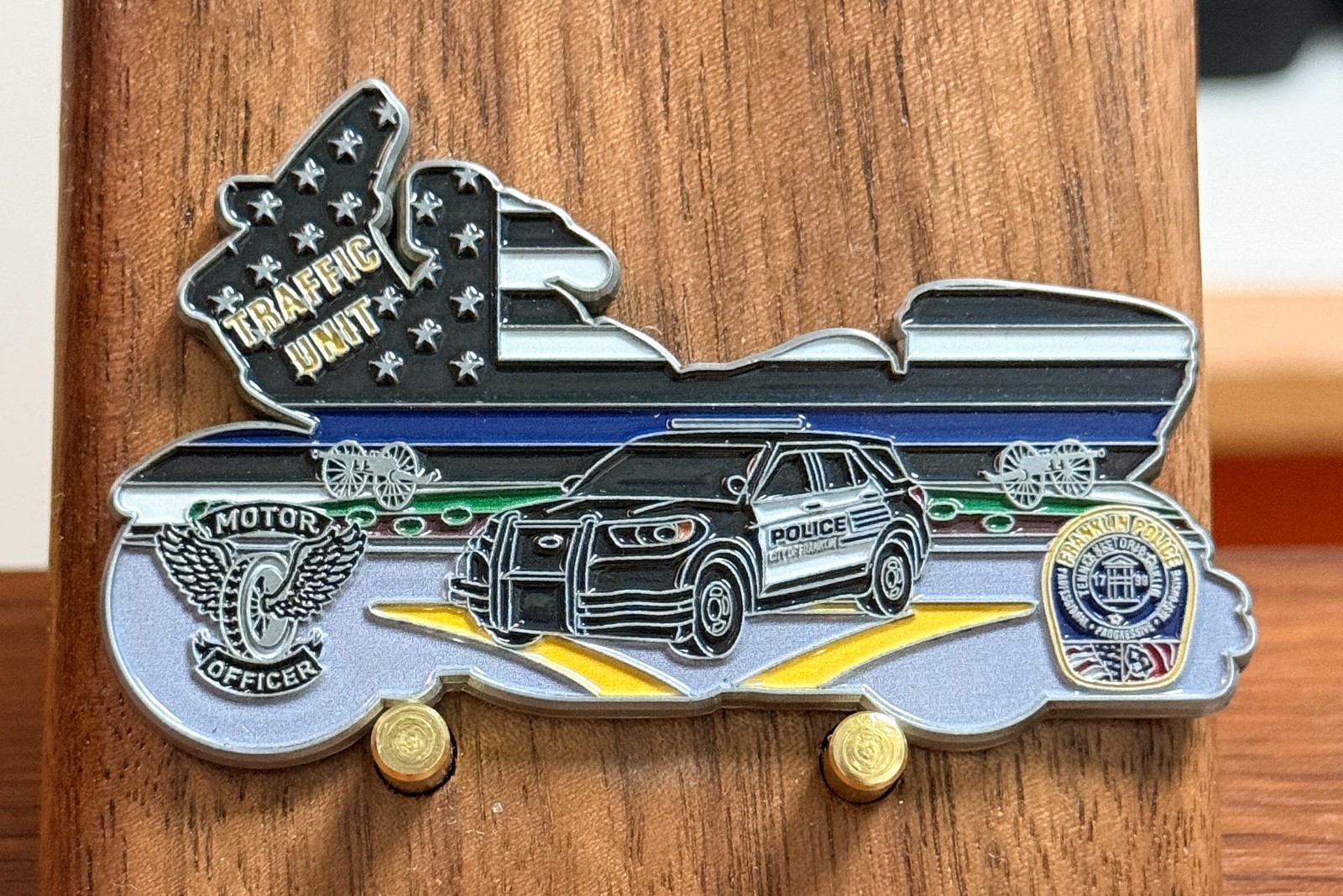Franklin Police Traffic Motorcycle Unit Thin Blue Line Challenge Coin W#10 Franklin Police Traffic Motorcycle Unit Thin Blue Line Challenge Coin W#10