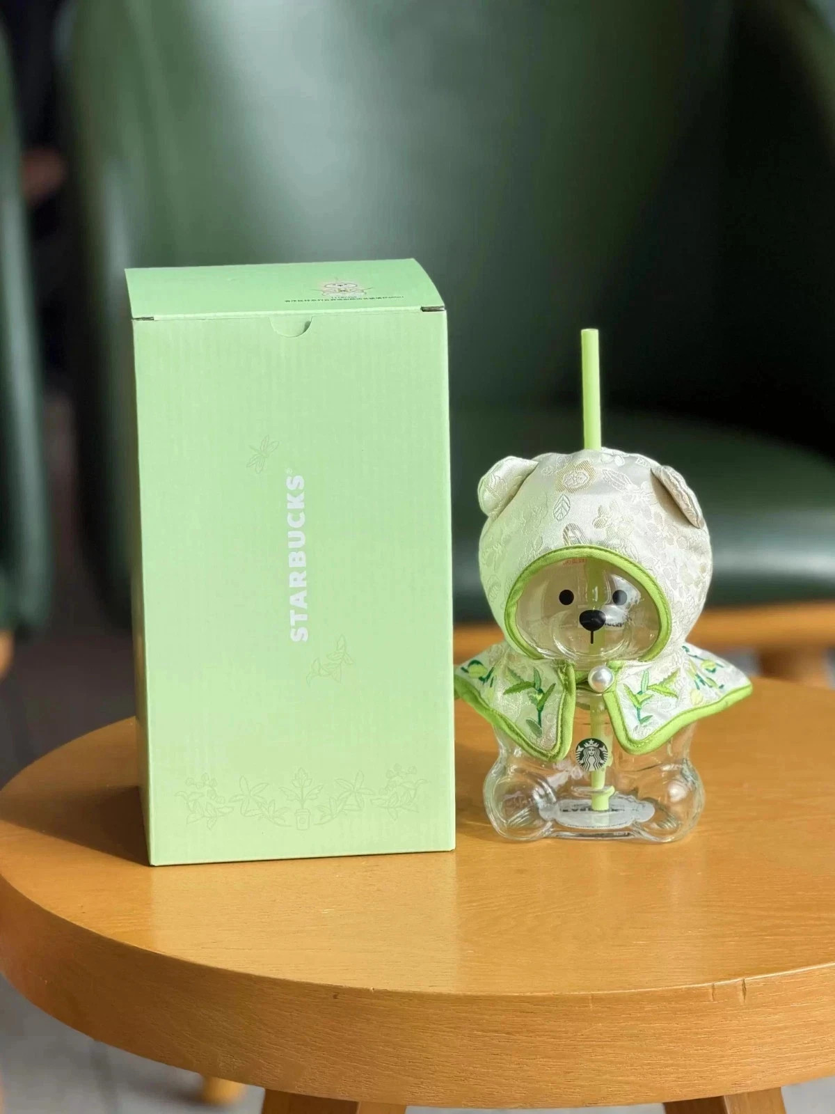 New 2026 China Starbucks Spring Pattern 20oz Caped Bear Shaped Glass Straw Cup