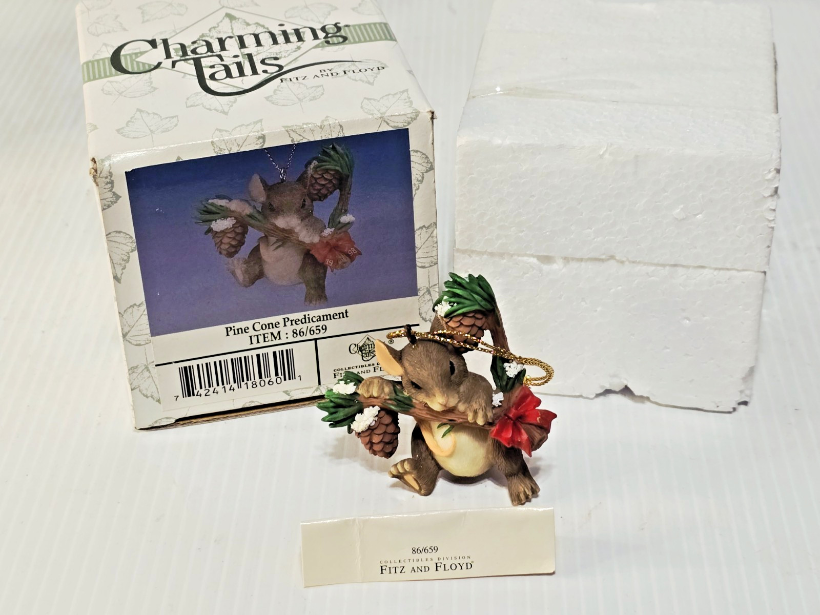 Fitz & Floyd Charming Tails PINE CONE PREDICAMENT 86/659 Fitz & Floyd Charming Tails PINE CONE PREDICAMENT 86/659