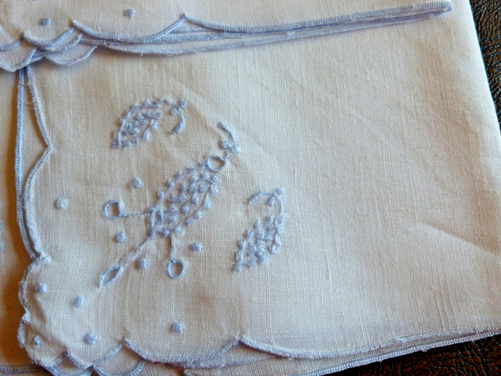 6 VTG Madeira White Linen Cocktail Napkins Embroidered Grapes 6 VTG Madeira White Linen Cocktail Napkins Embroidered Grapes