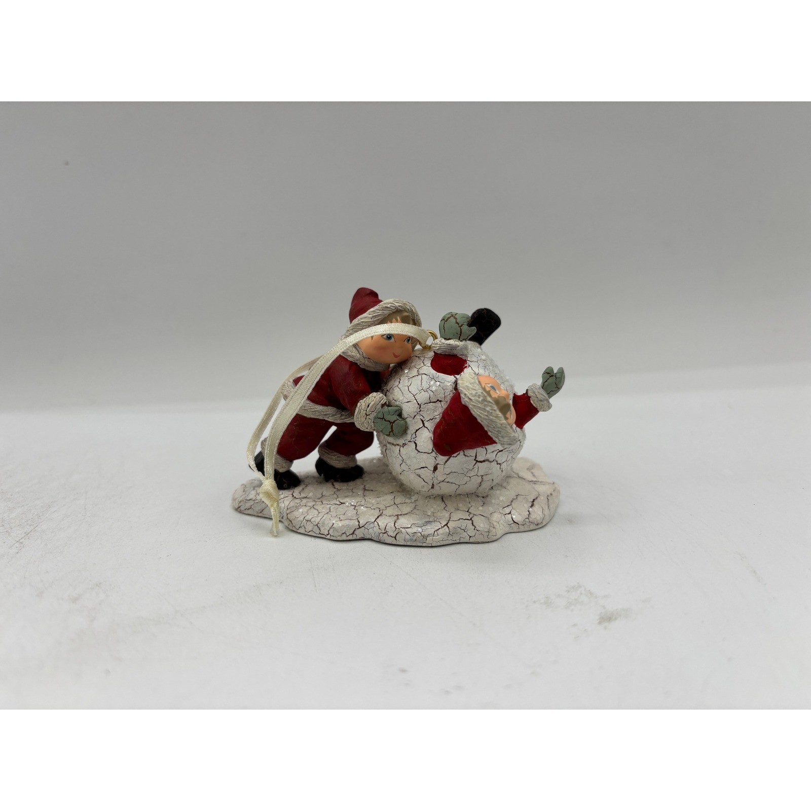 Hallmark Keepsake Ornament 2002 Vintage Christmas Joy Memories of Christmas Hallmark Keepsake Ornament 2002 Vintage Christmas Joy Memories of Christmas