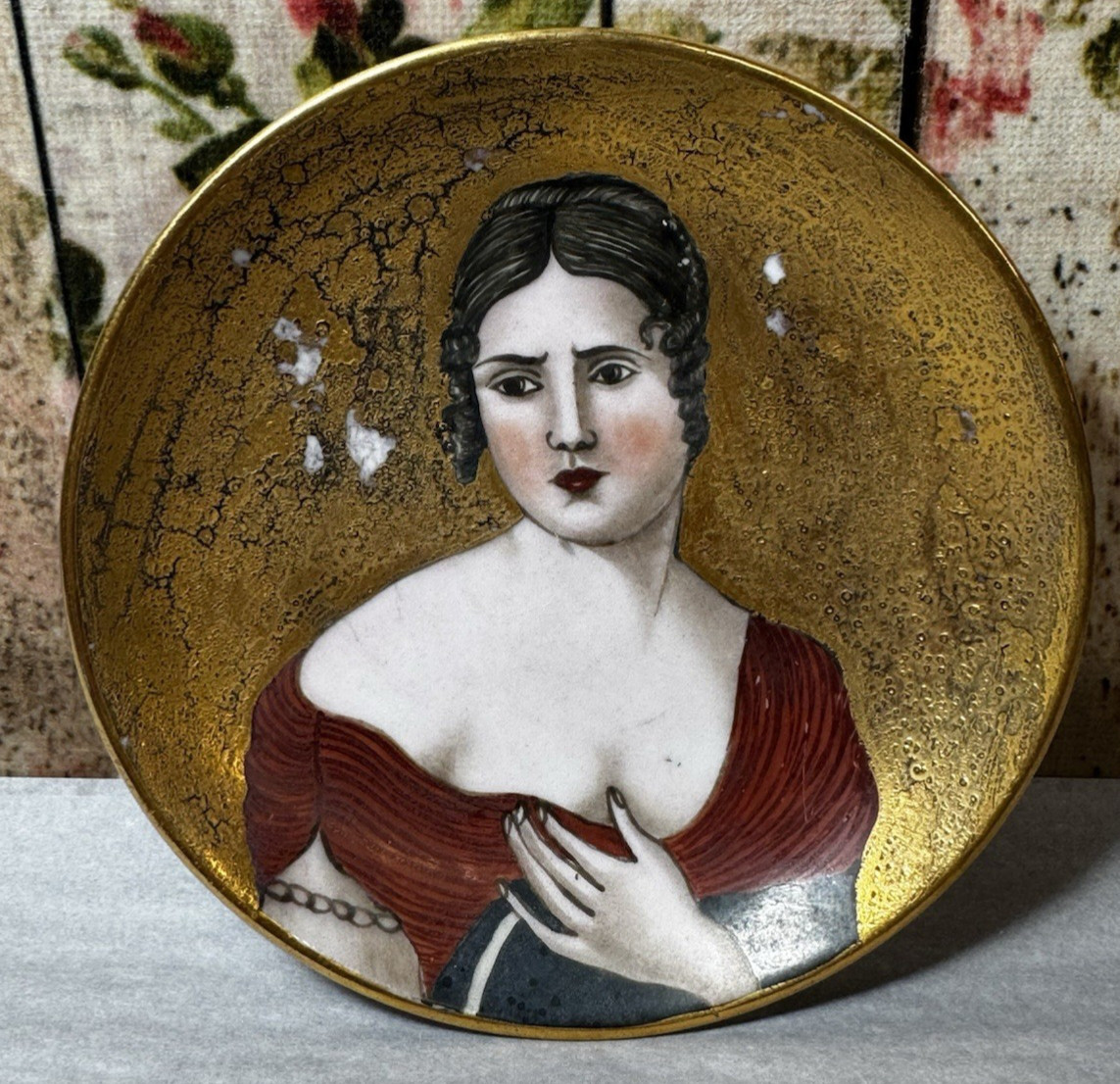 Antique 4” Porcelain Portrait Dish Hand Painted Lady Gold Gilt Marked Base Antique 4” Porcelain Portrait Dish Hand Painted Lady Gold Gilt Marked Base