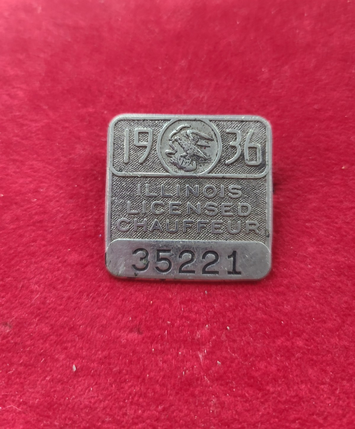 Vintage 1936 State of Illinois Licensed Chauffeur Badge Pin Number 35221